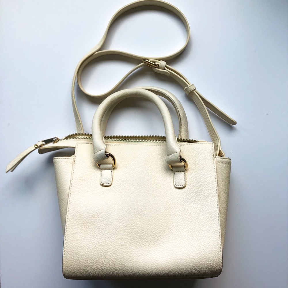 Forever 21 Cream Handbag with Crossbody Strap - Picture 2 of 3